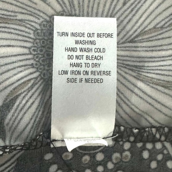 Signature By Robbie Bee Black‎ Floral Short Sleeve Knee Length Dress Size Small - Picture 11 of 12